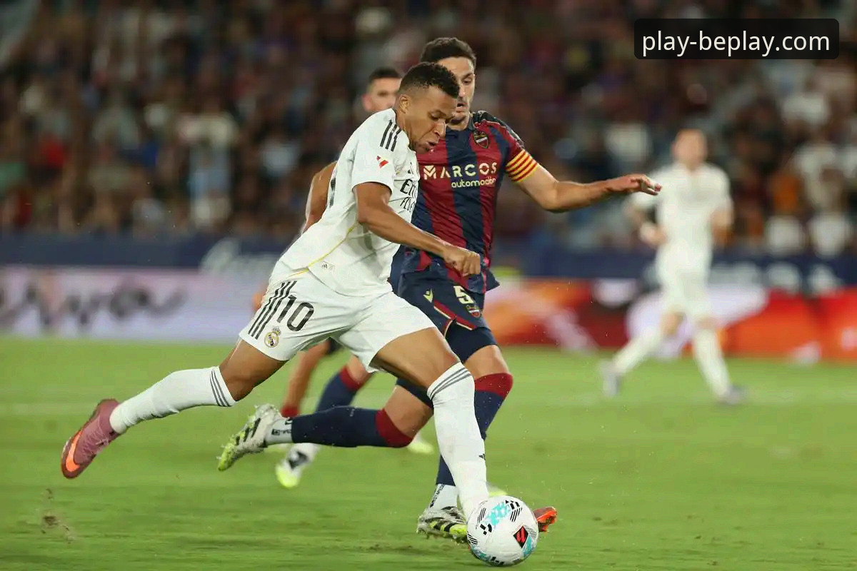 从皇马复仇战看现代足球：beplay体育官网手机登录安装教程助你捕捉赛场内外关键细节